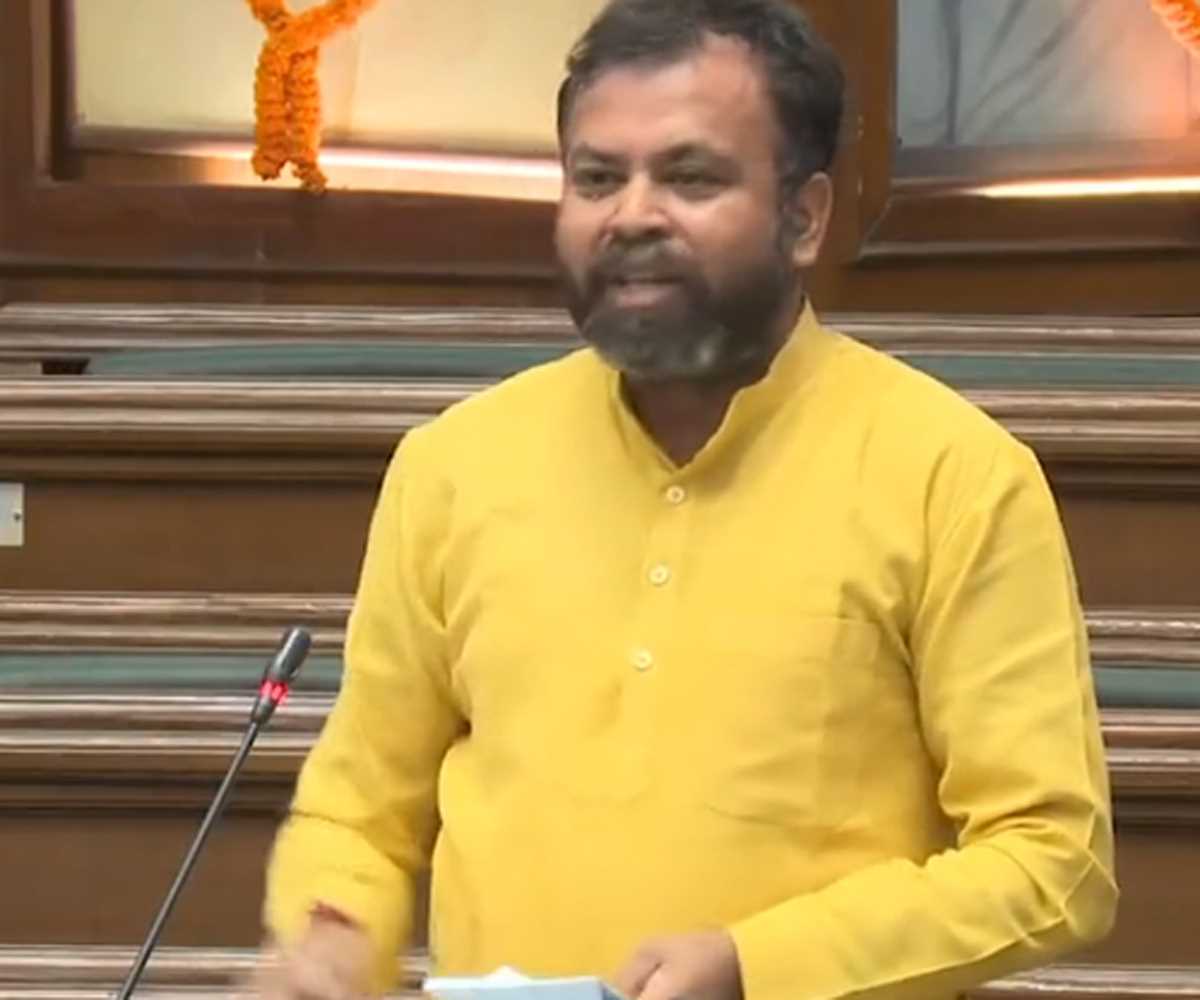 आप विधायक ने मंदिर के पुजारियों के वेतन को लेकर भाजपा से सवाल किया